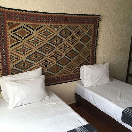 Hostel Kaana 4 You Cancún Exteriör bild
